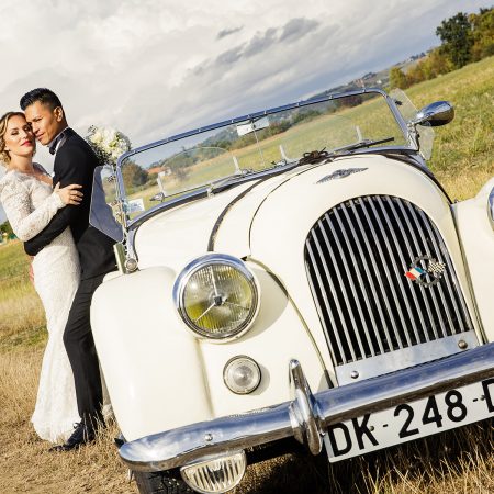 photo couple mariage voiture ancienne